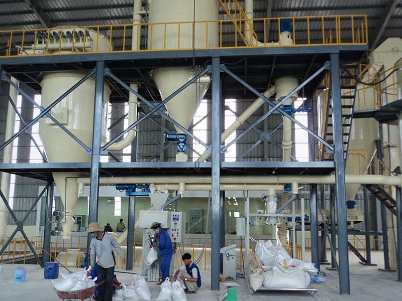 Ligne de Production de Broyage à Boulets avec Classification de Sable de Zircon d'une Usine Minérale au Vietnam
